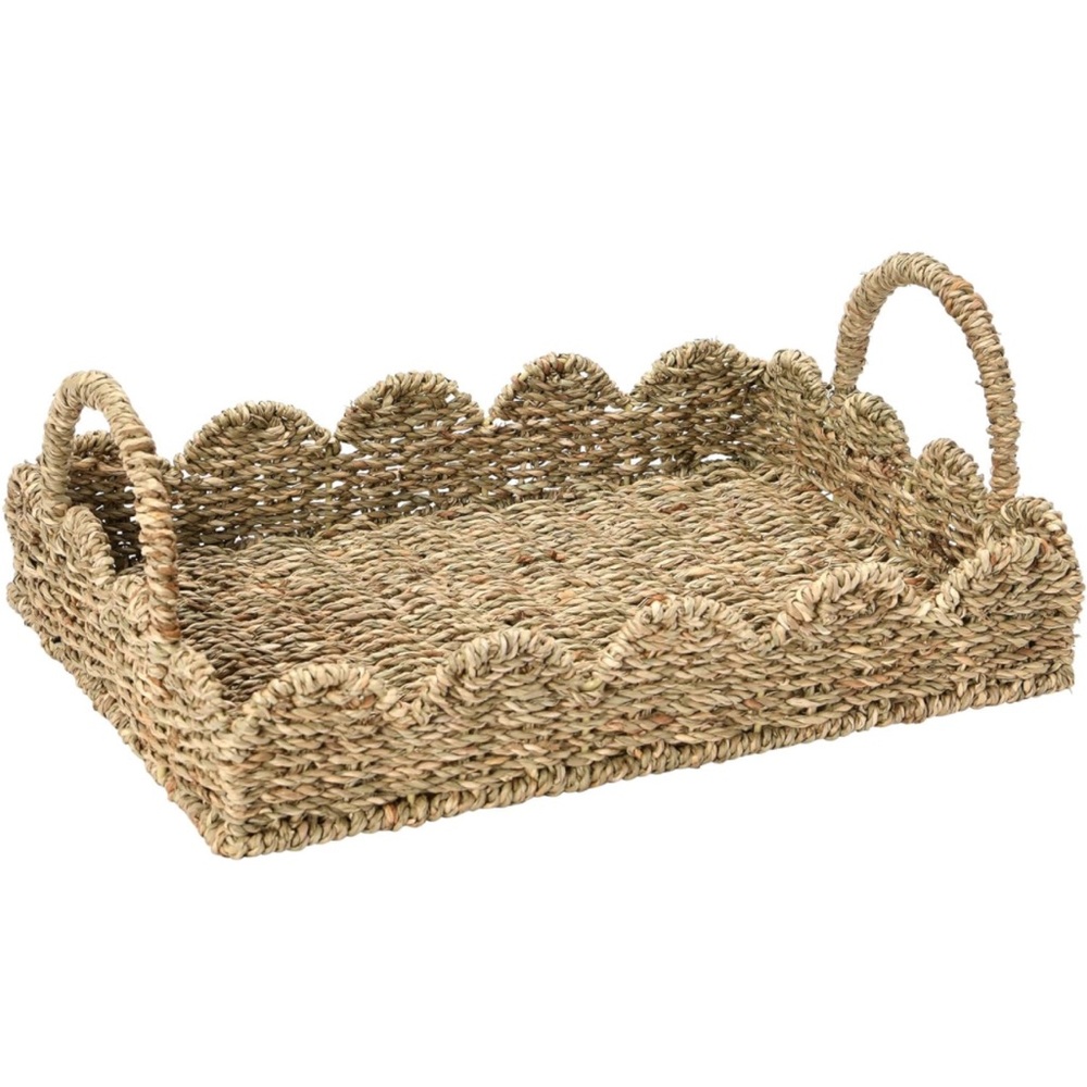 Seagrass Tray with Scalloped Edge